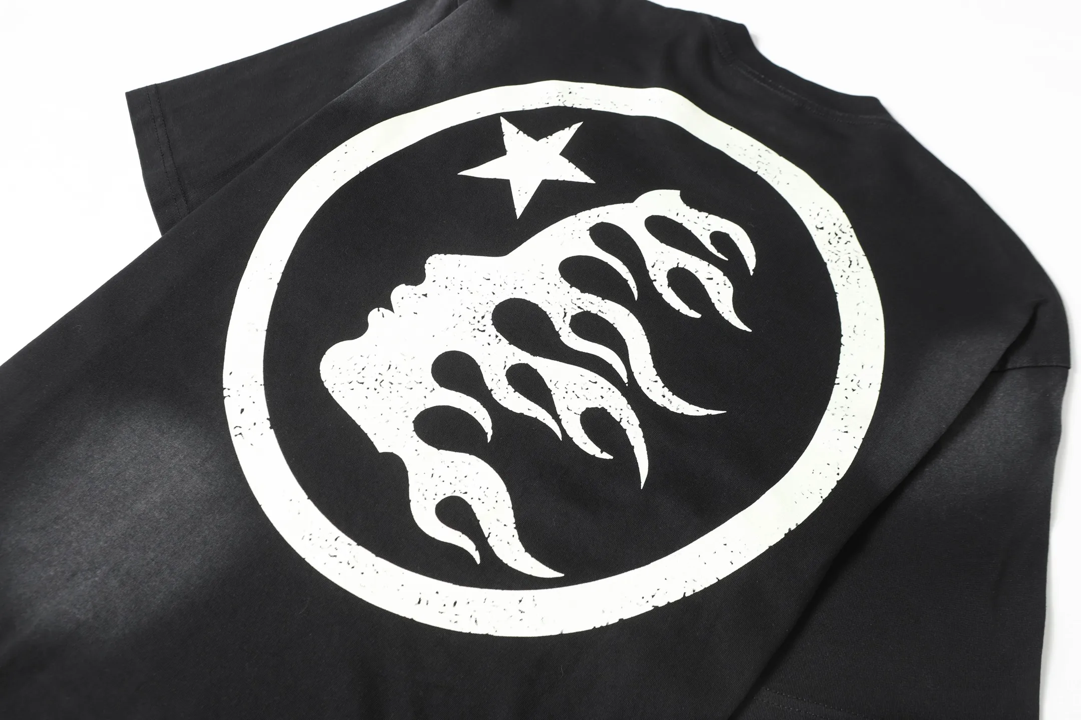 101# ｜ In Stock Hellstar T （fabric):32 250 Sizes（size）：S-M- L- X L （colour）： Black
